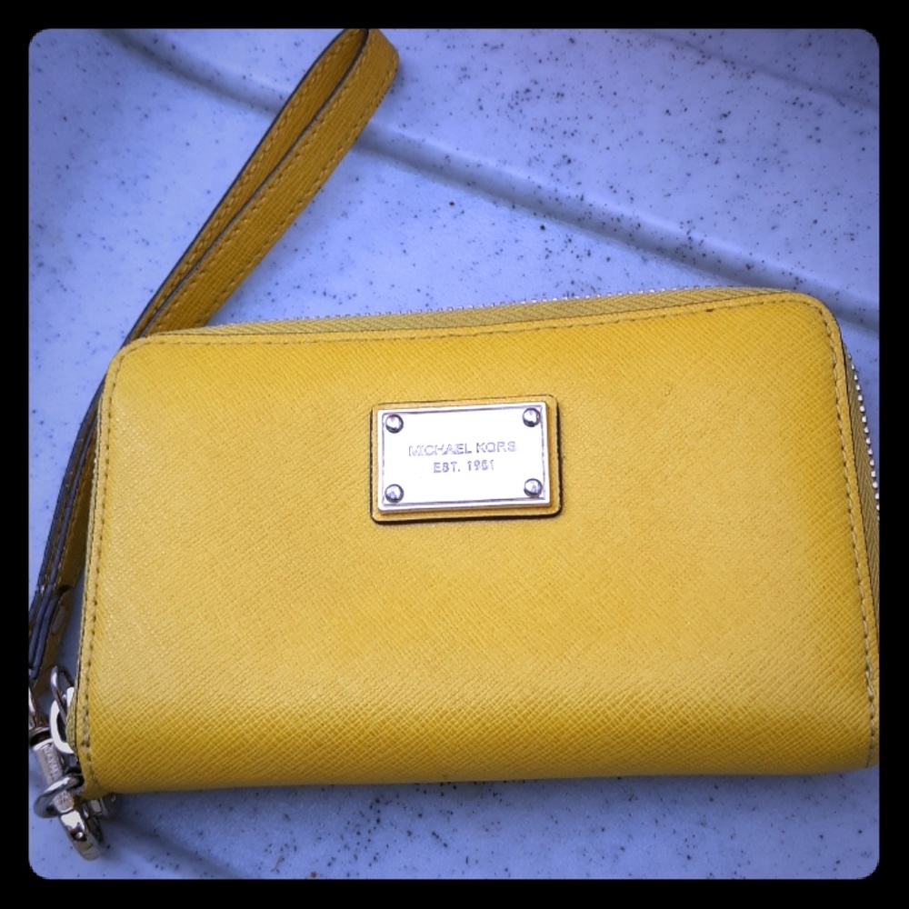 Michael Kors wristlet wallet yellow